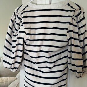 Express: Puff Sleeve Top